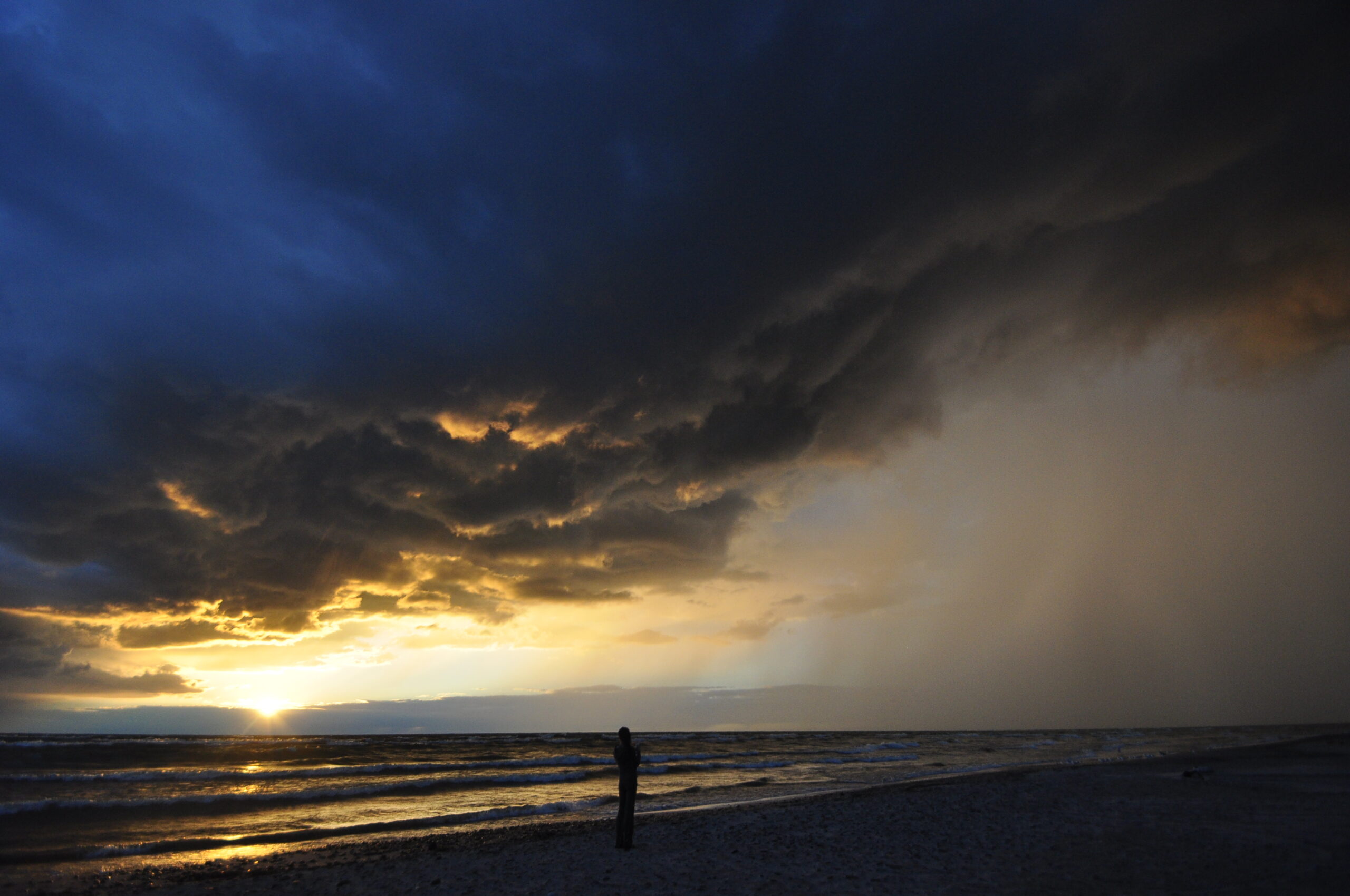 Hannah at Lake Erie, Photo by Jeremy Maxwell 2016